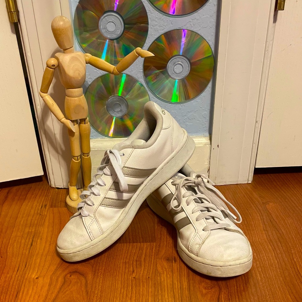 Adidas grand court sneaks cloud foam,sliver stripes,size US 9 women